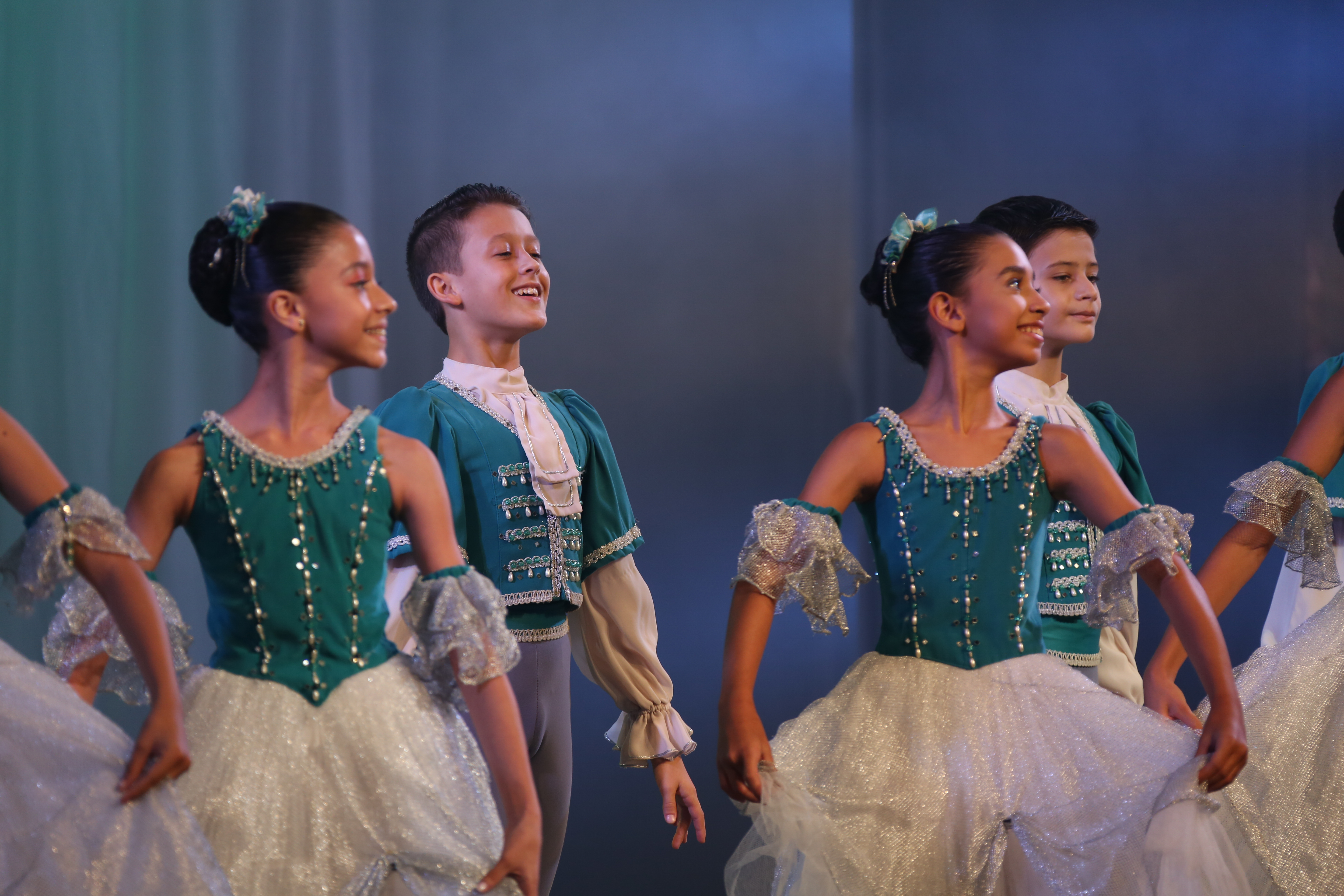 Seis empresas renovam patrocínio no mês de setembro