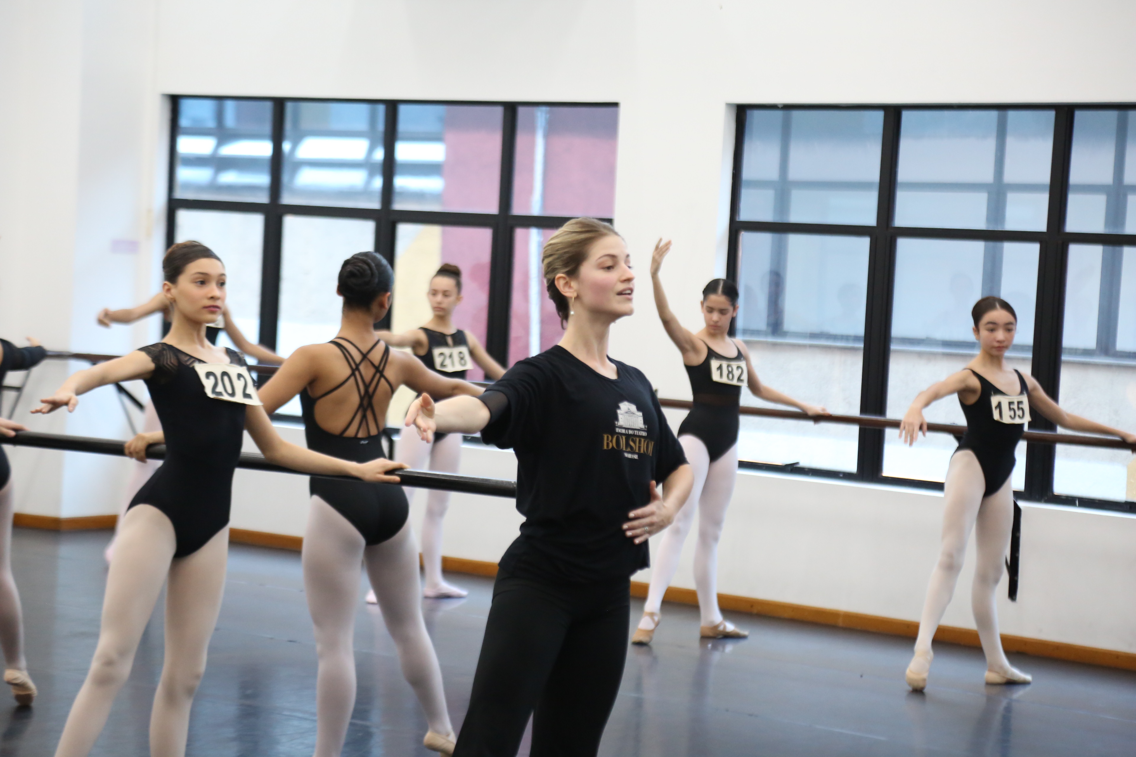 Escola Bolshoi seleciona talentos em Joaçaba/SC