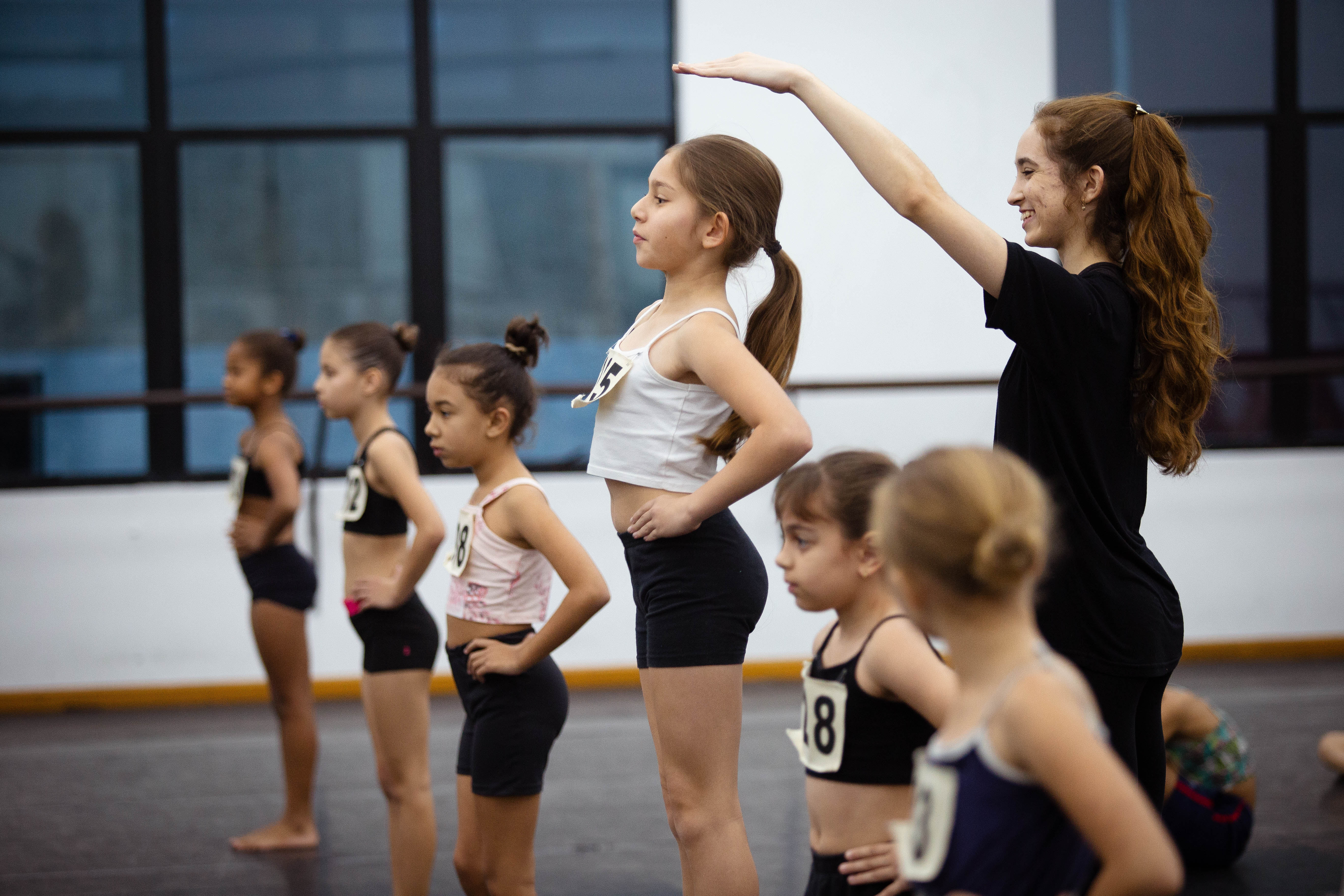 Escola Bolshoi realiza pré-seleção e workshop em Manaus/AM