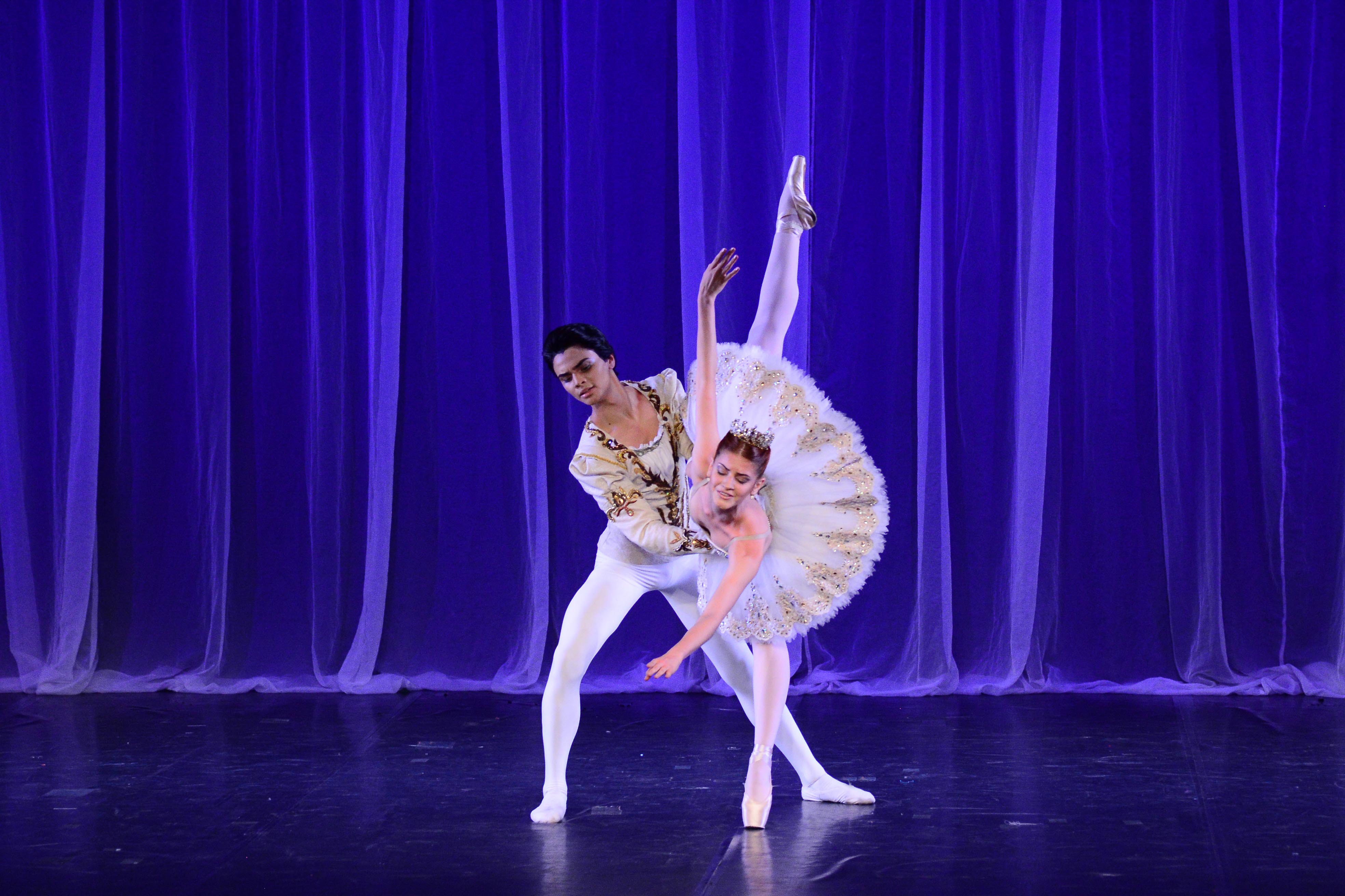 Aniversário da Itaipu com apresentação de Gala