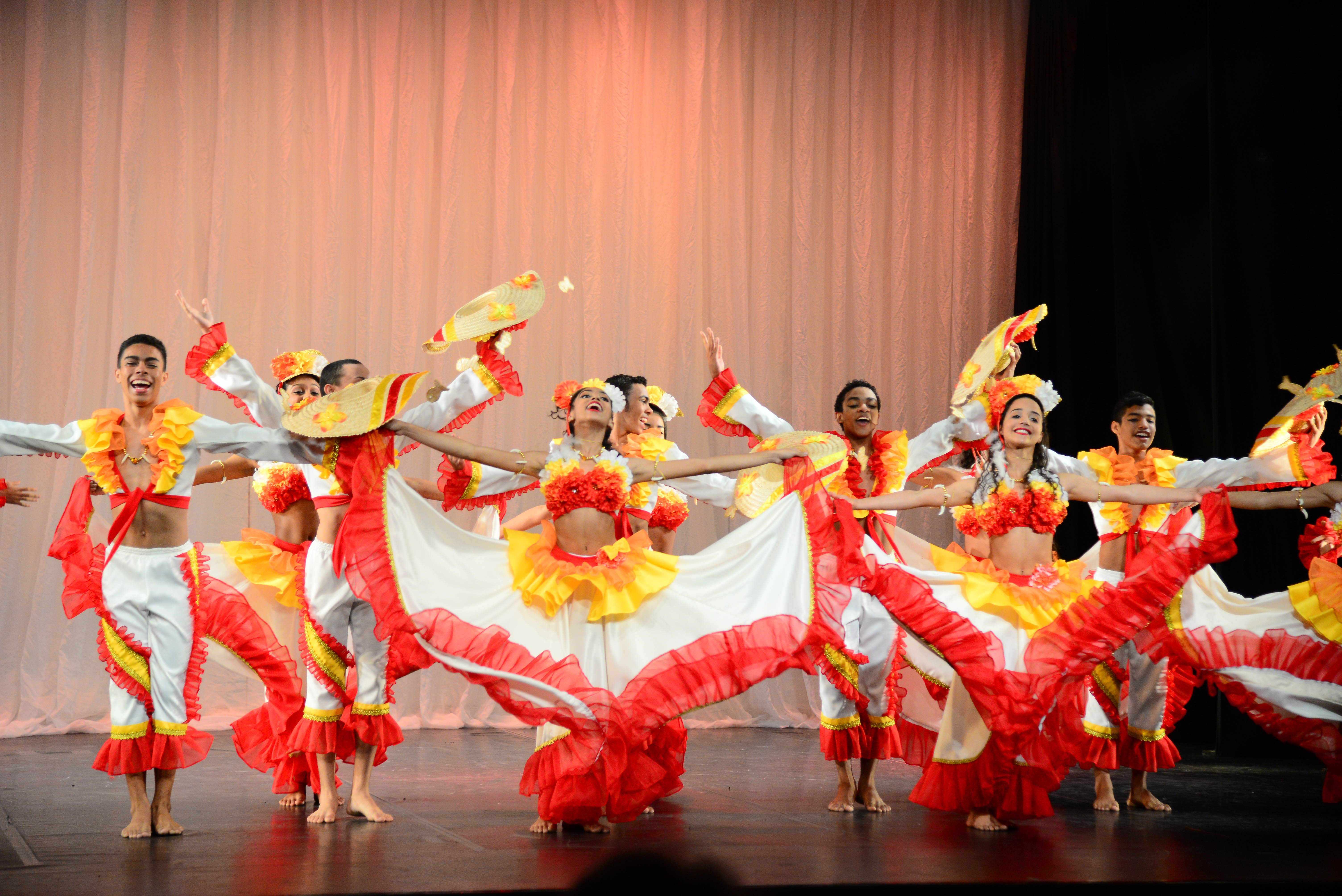 Beto Carrero World e Bolshoi Brasil se unem no Dia Mundial da Dança